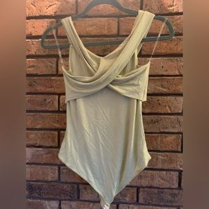 🔥2 FOR $10🔥 NWOT Wasabi & Mint Light Green Bodysuit M